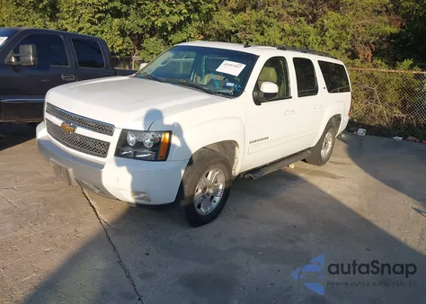 2013 Chevrolet Suburban 1500 Lt from USA, damaged, VIN 1GNSKJE77DR260497
